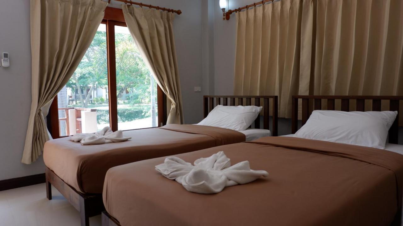 Resort Railumpoo Nakhon Sawan Exterior foto